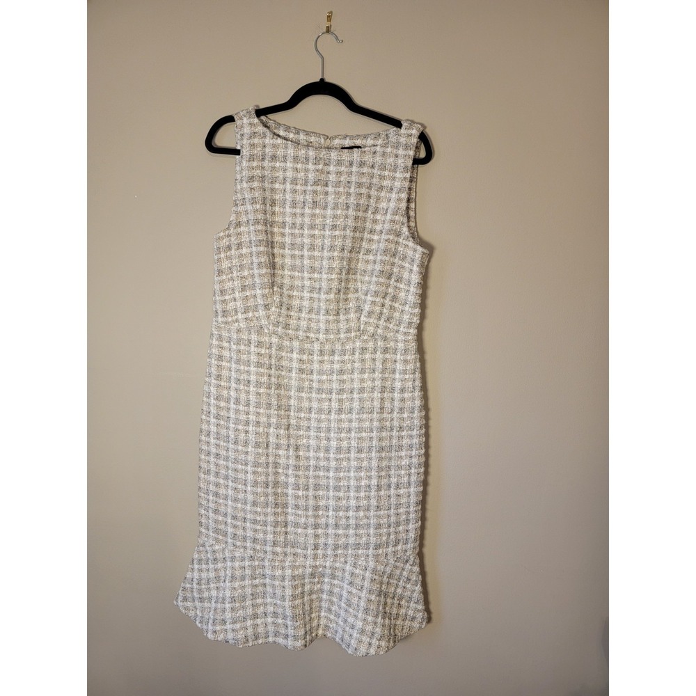 Ann Taylor Tweed Check Sheath Dress Beige White Fringe‎ Zip Scoop Neck Size 10 - Picture 2 of 7